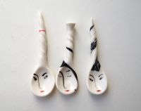 portselanist lusikas, pikkus 9 cm, 18e